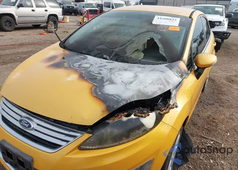 2011 Ford Fiesta Sel z USA, uszkodzony, nr VIN 3FADP4CJ7BM172038